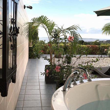 Villa Motobu Hills ภายนอก รูปภาพ
