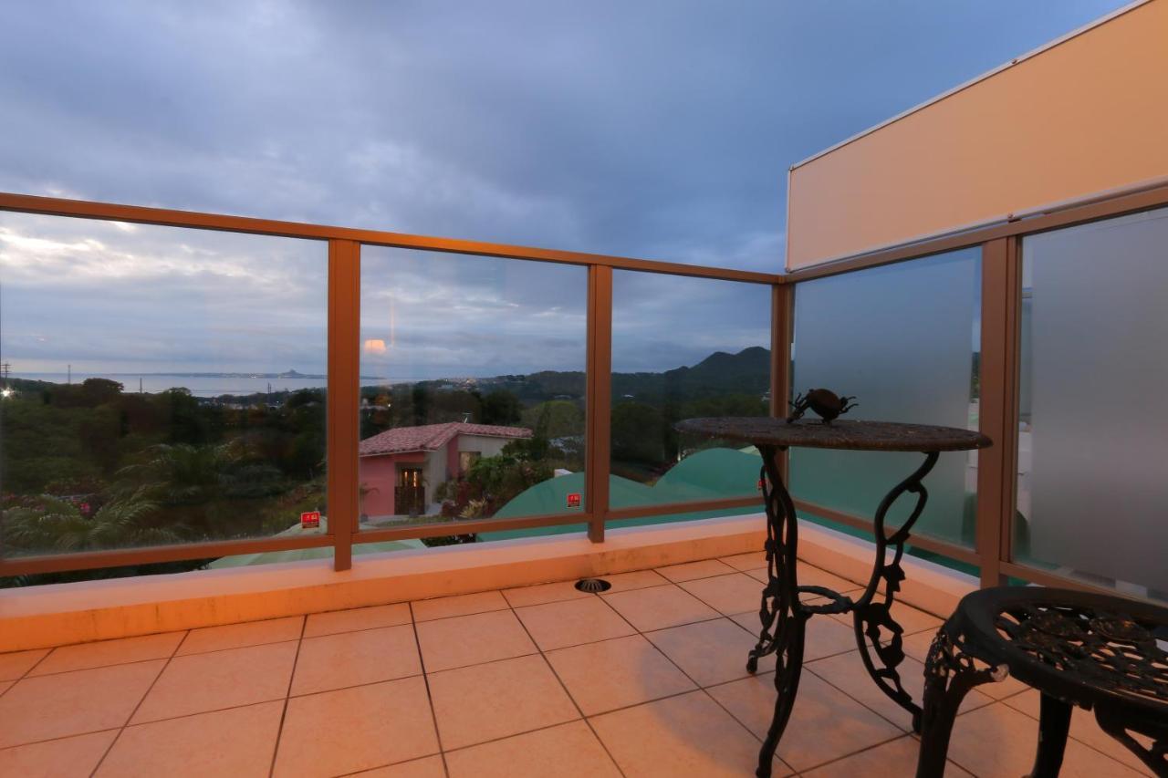 Villa Motobu Hills ภายนอก รูปภาพ