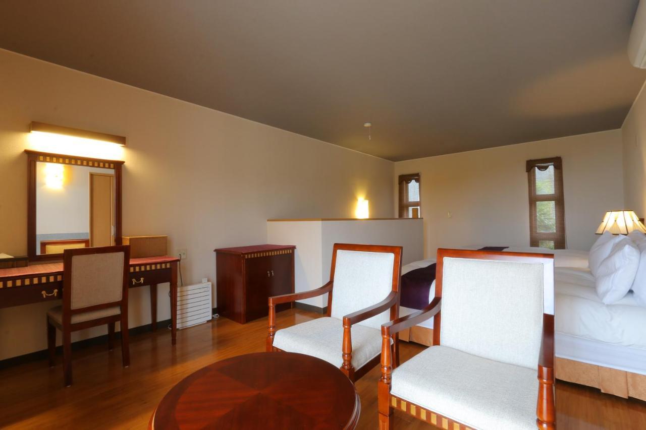 Villa Motobu Hills ภายนอก รูปภาพ